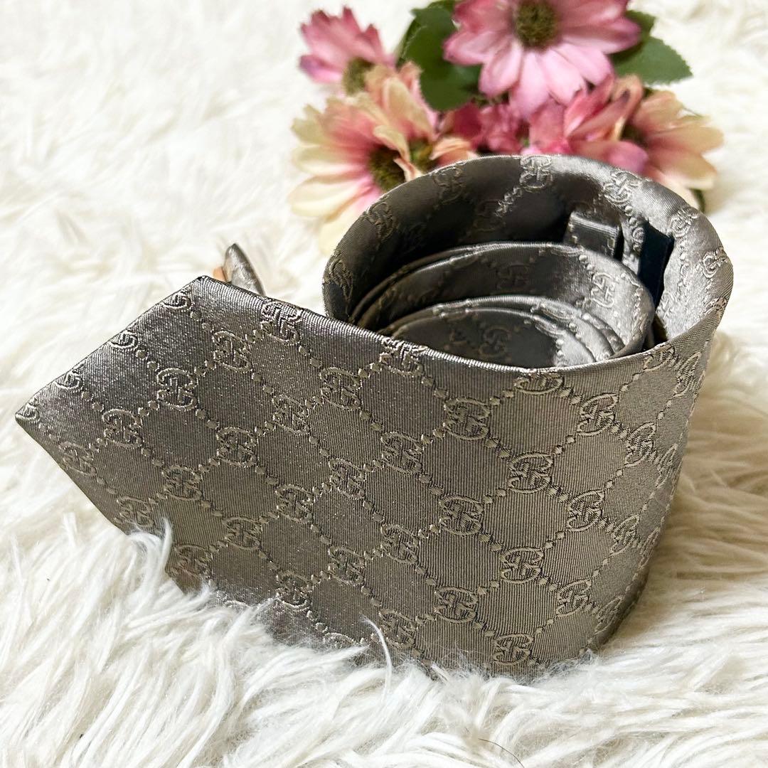 【美品】グッチ GG 総柄 シルク 100% ネクタイ 【クリーニング済】