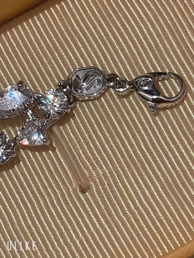 スワロフスキー　ブレスレット　2025年購入　未使用品