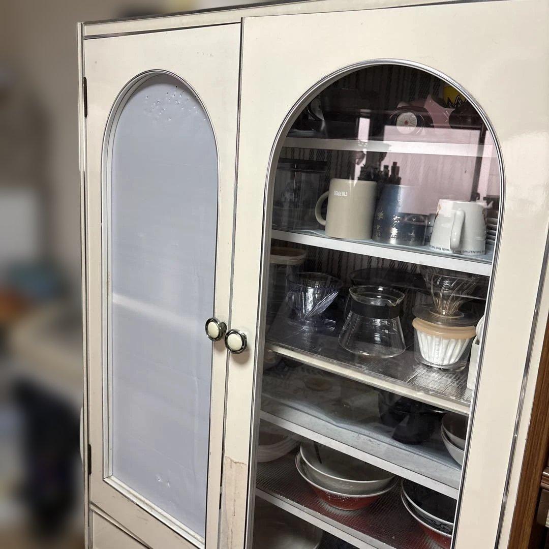 ラ*ー様 ホワイト木製食器棚 アーチ型ガラス扉