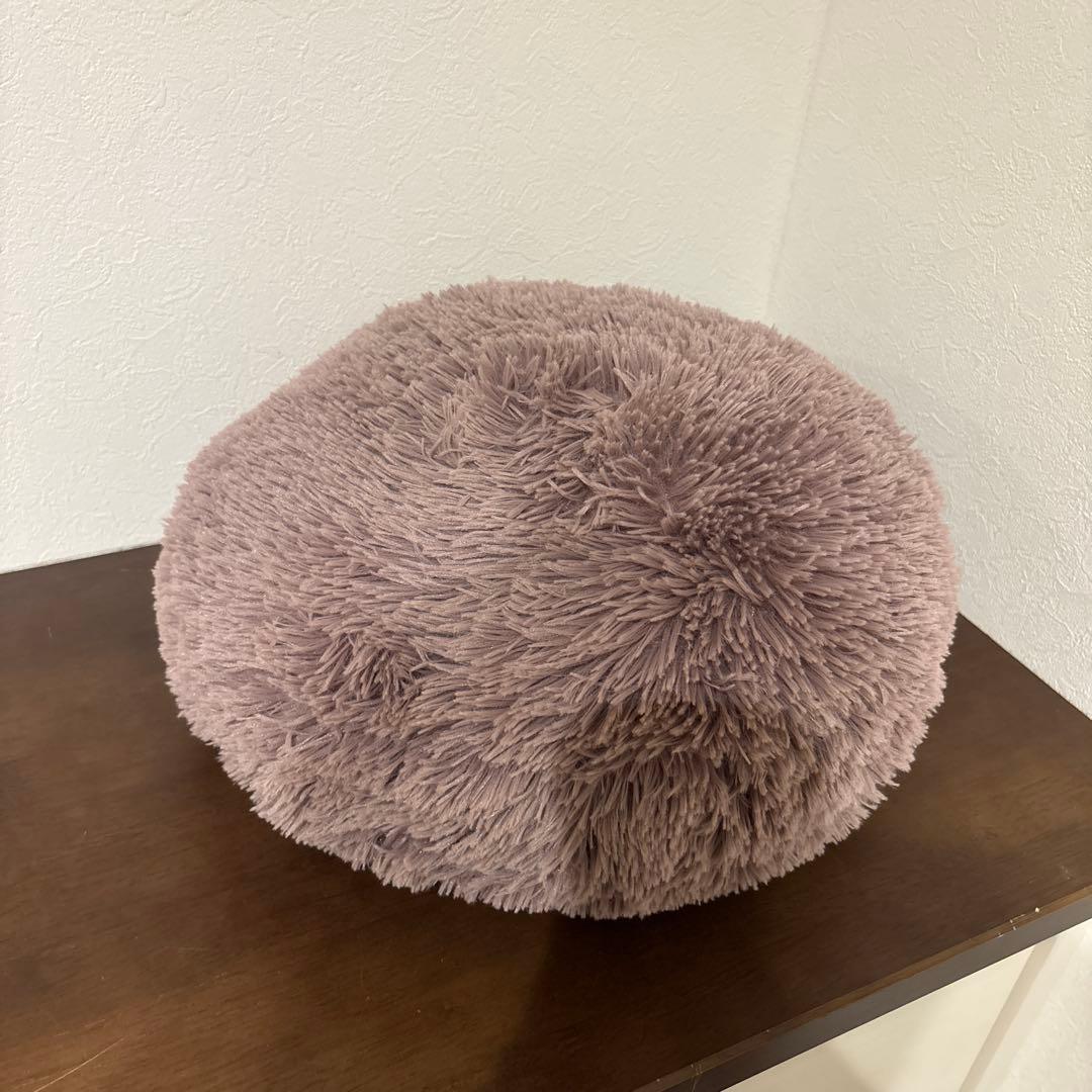 円形ファー素材クッション 薄紫色