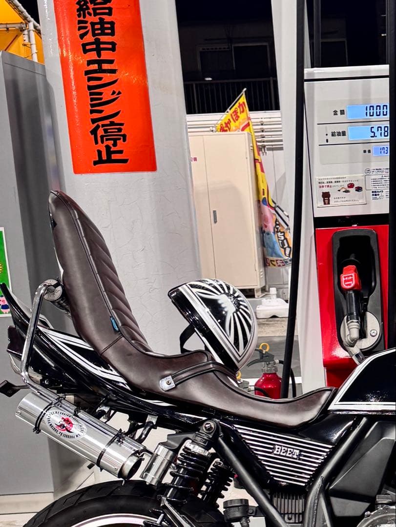 zrx400 オオカワ 三段シート オーダー 変形型じゃないタイプ！