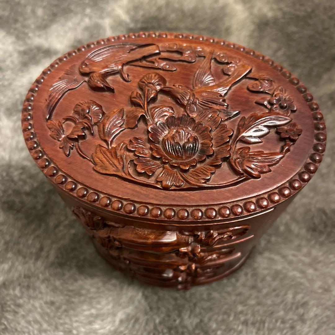 木製彫刻小物入れ 4引き出し　マホガニー　希少　 彫刻　美品　値下