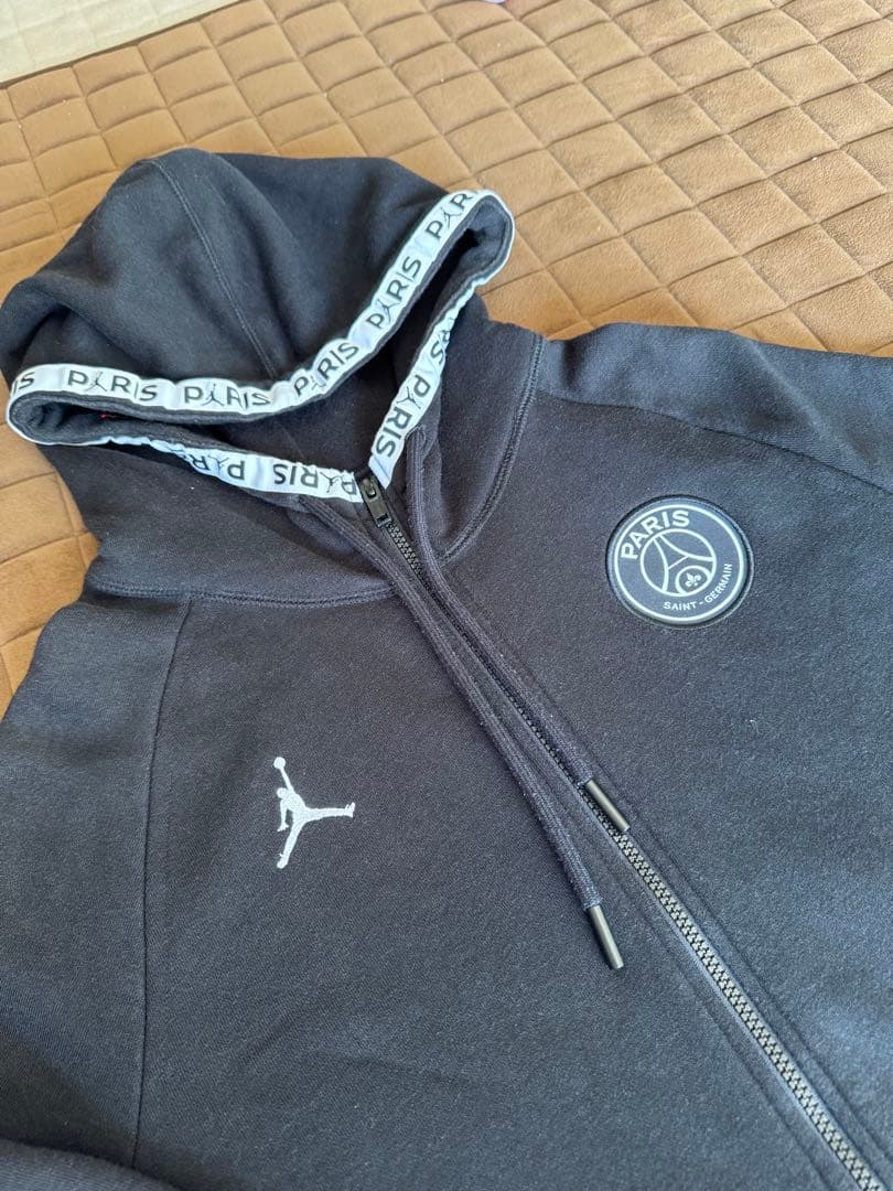 パリサンジェルマン　ジップパーカー　NIKE ジョーダンコラボ