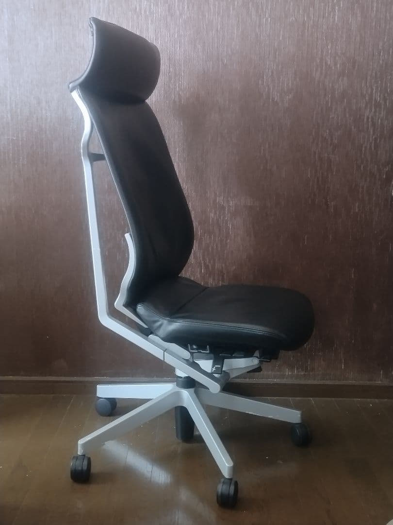 コクヨ　アガタAチェア