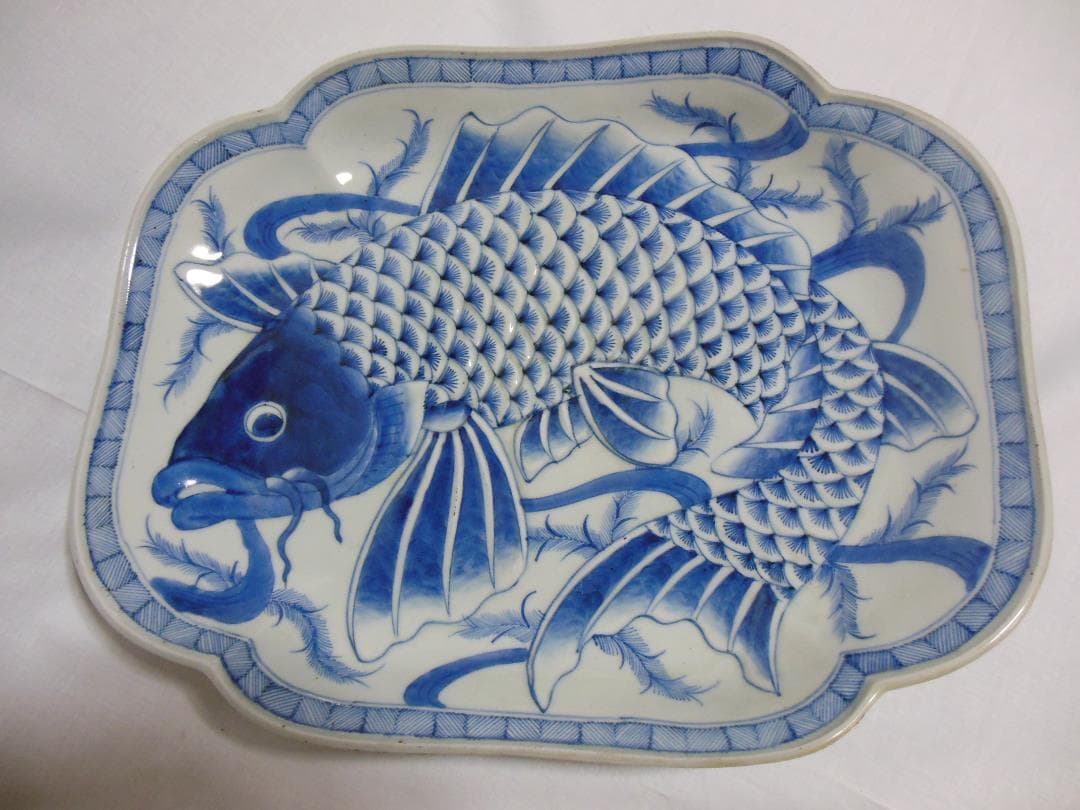 古伊万里　大皿（鯉）