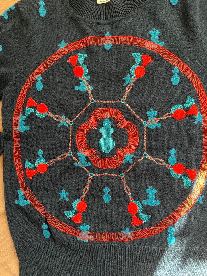 HERMES ネイビー 刺繍セーター（難あり）