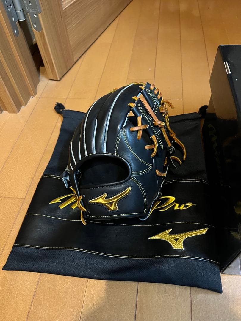 ミズノプロ　硬式　サイズ9 型付け済み