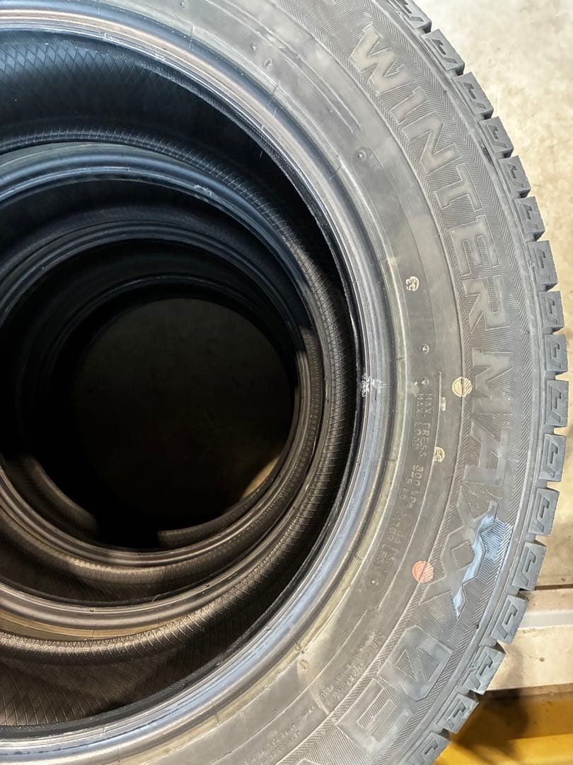 ウインターマックス03 225/60R17 2023年製