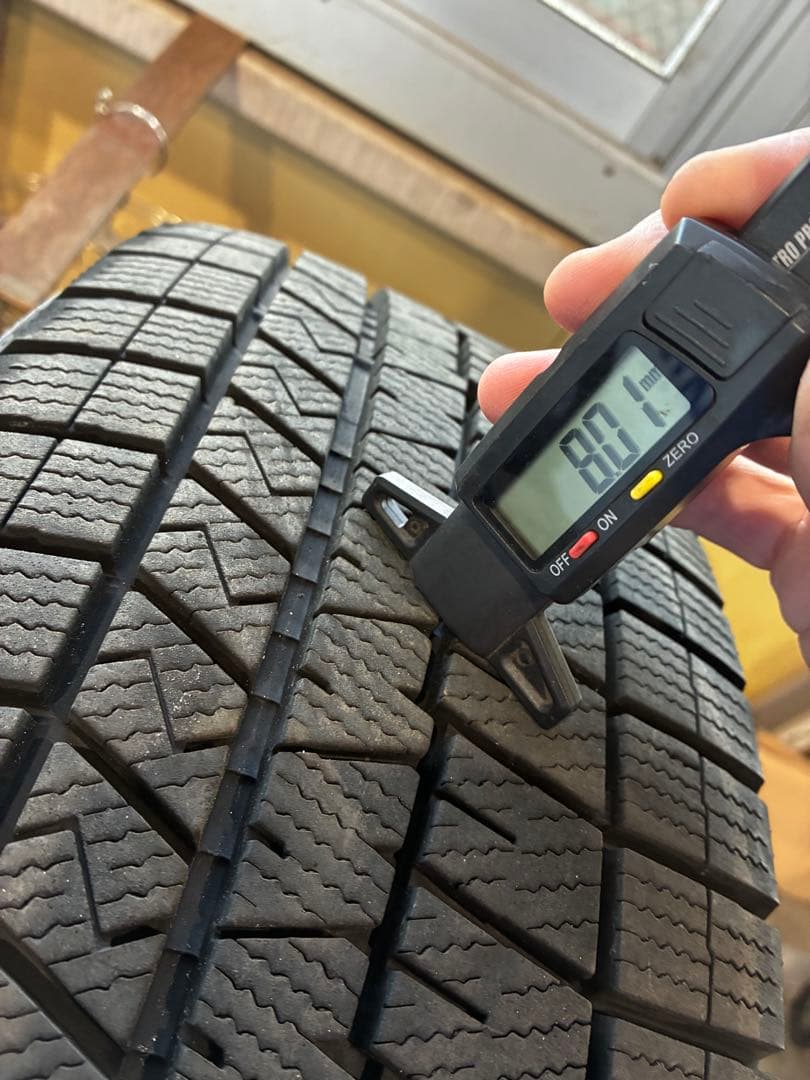 ウインターマックス03 225/60R17 2023年製