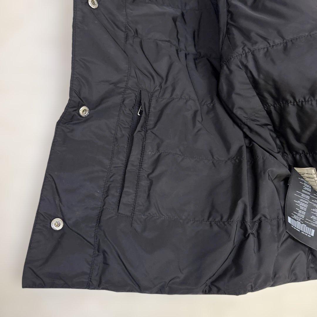 PRADA ライトダウン ブラック ダウンジャケット 三角プレート ノーカラー