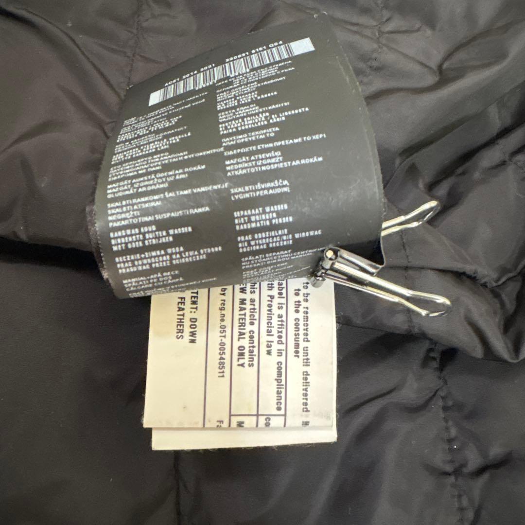 PRADA ライトダウン ブラック ダウンジャケット 三角プレート ノーカラー