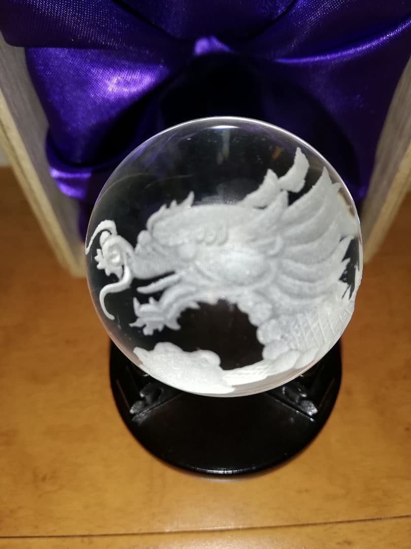 龍　水晶の置物
