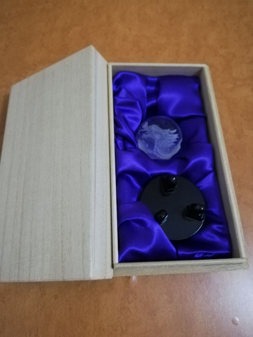龍　水晶の置物