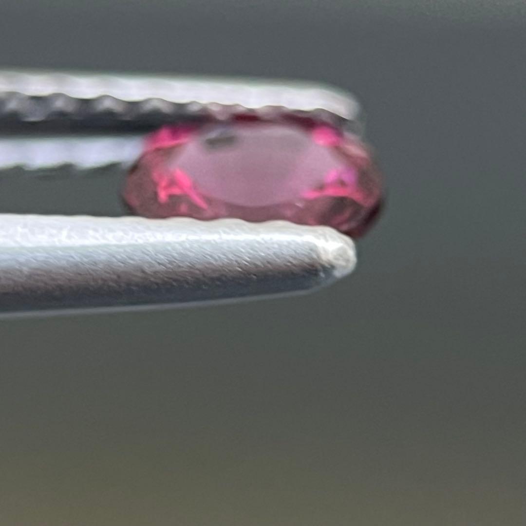 スリランカ産非加熱天然パープルスピネルルース