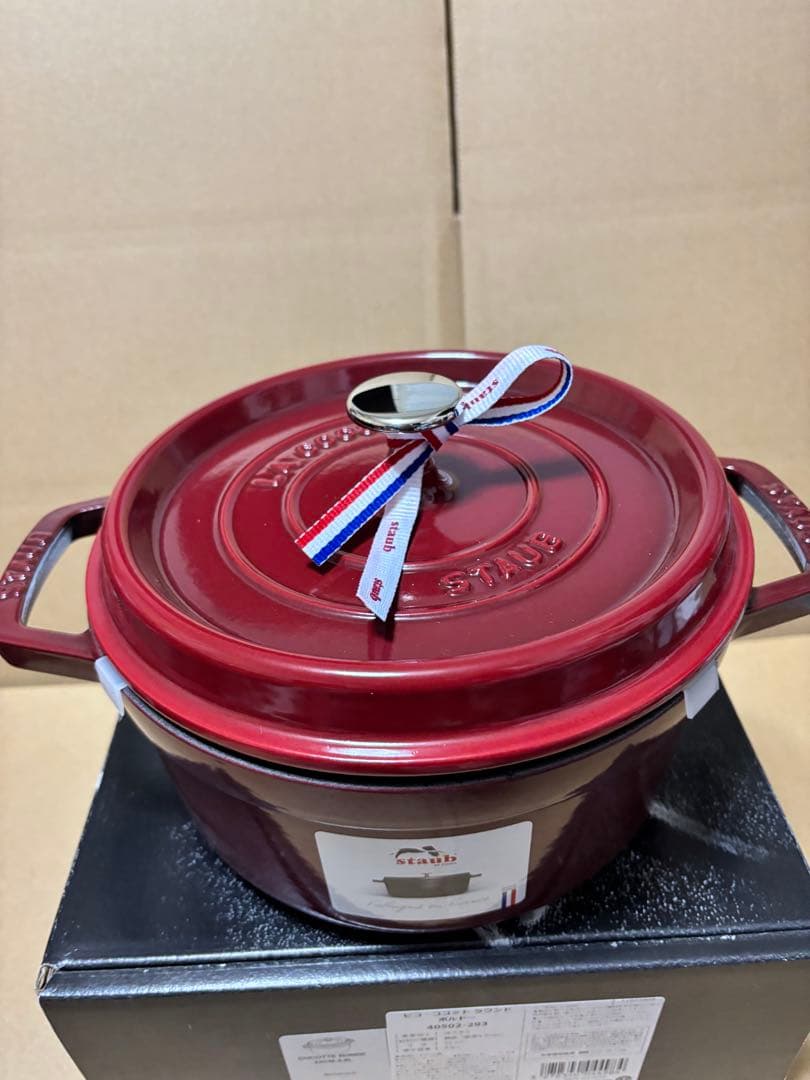 新品未使用品　ストウブ　ピコ・ココット ラウンド 22cm ボルドー