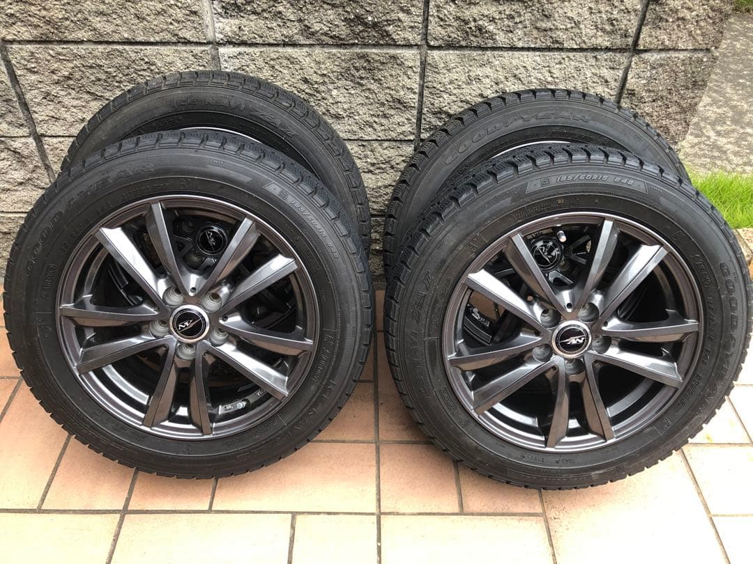 GOODYEAR 185/60R15 スタッドレスタイヤホイール4本セット