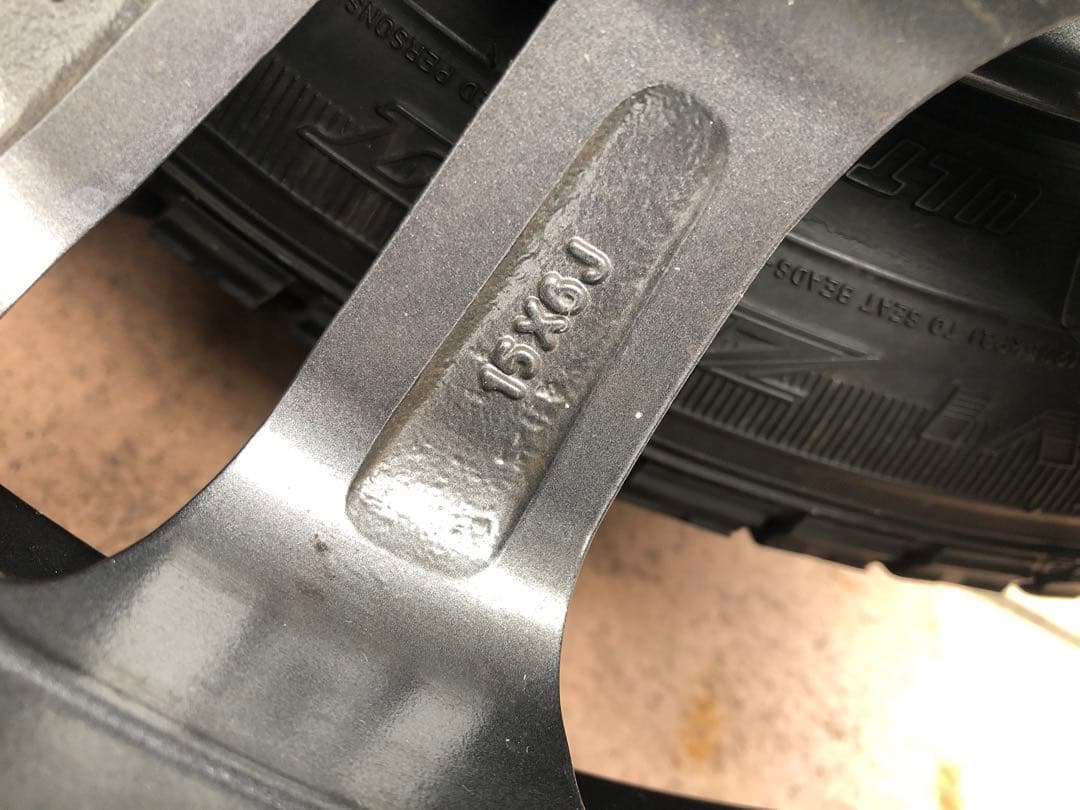 GOODYEAR 185/60R15 スタッドレスタイヤホイール4本セット