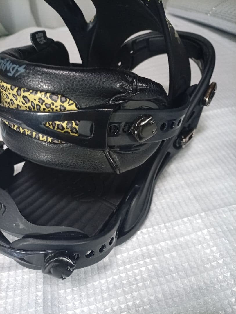 FLUX ビンディング 　Sサイズ ヒョウ柄　美品　カービング　パウダー