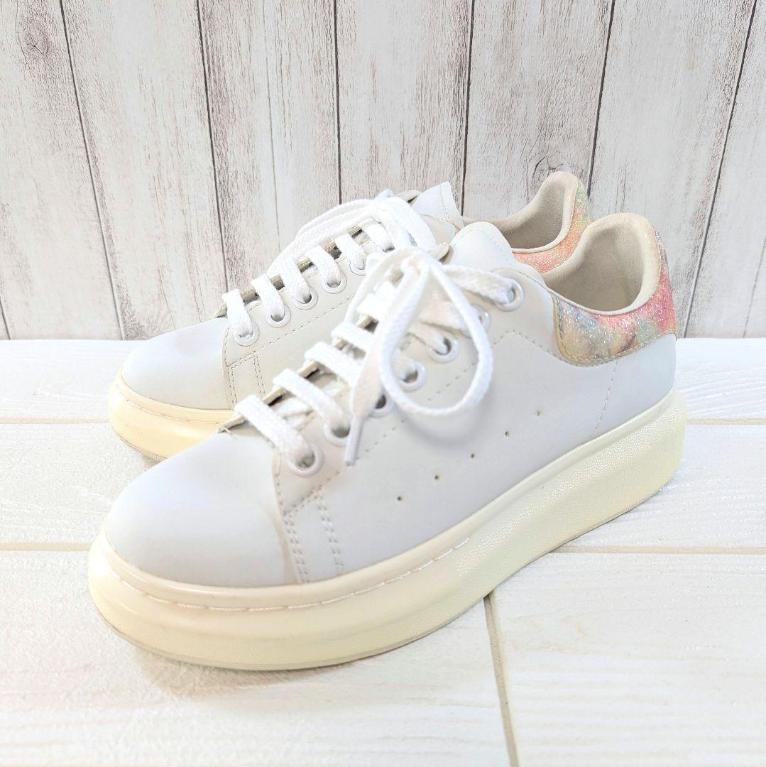 Alexandre McQueen 厚底 まだら模様グリッター入 白スニーカー