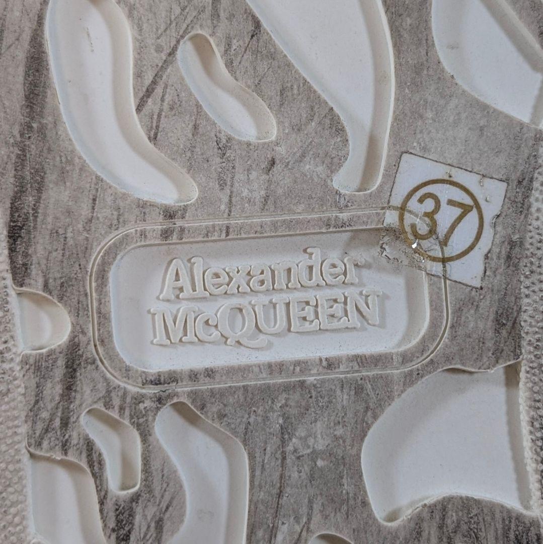 Alexandre McQueen 厚底 まだら模様グリッター入 白スニーカー