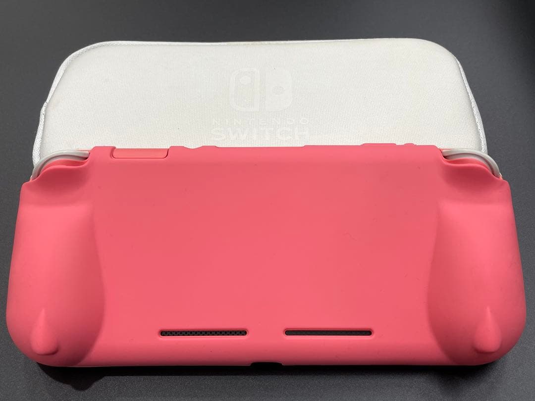 【美品】　動作確認済み！シリコンカバー付き　ニンテンドー　スイッチライト