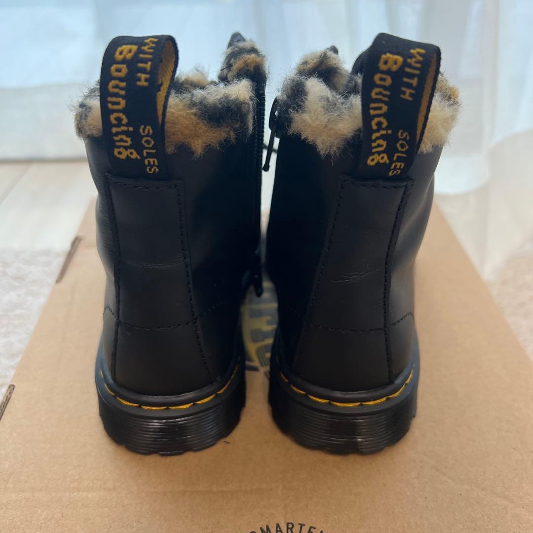 Dr. Martens ブラックファーブーツ キッズ用　17cm