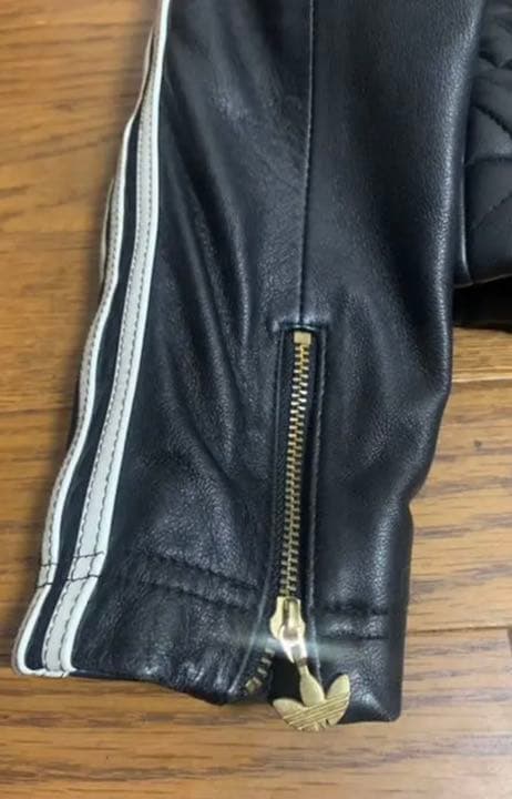 アディダス レザージャケットadidas