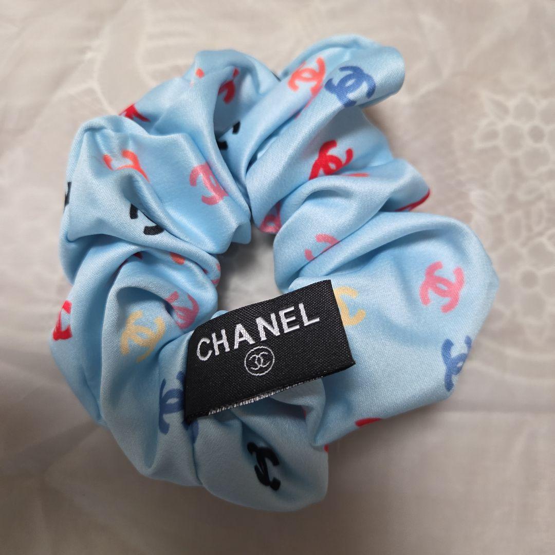 新品未使用ノベルティCHANEL シャネルロゴ プリントシュシュ３点セット送料込