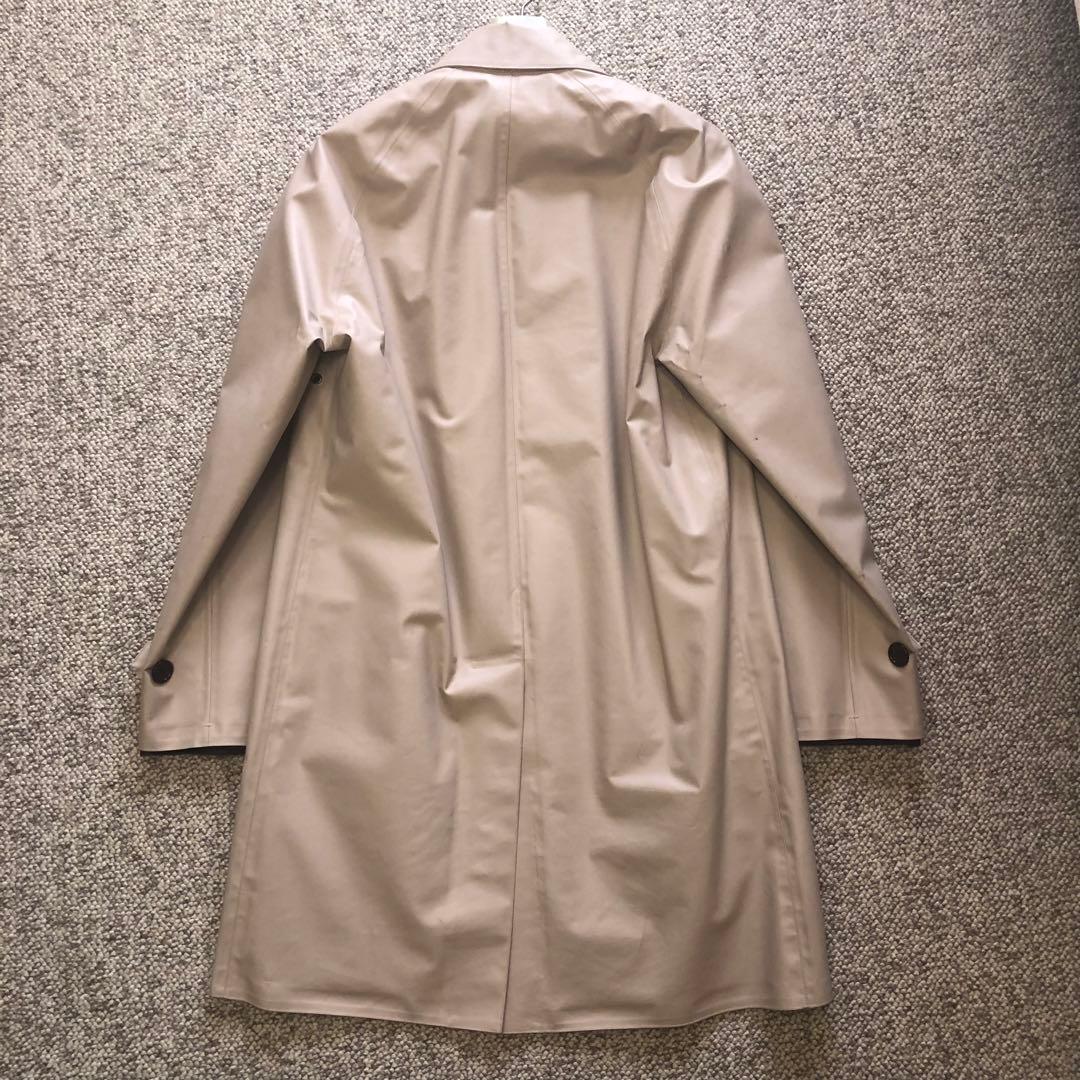 お値下げしました‼️PRADA ベージュ 防水　防風ステンカラーコート