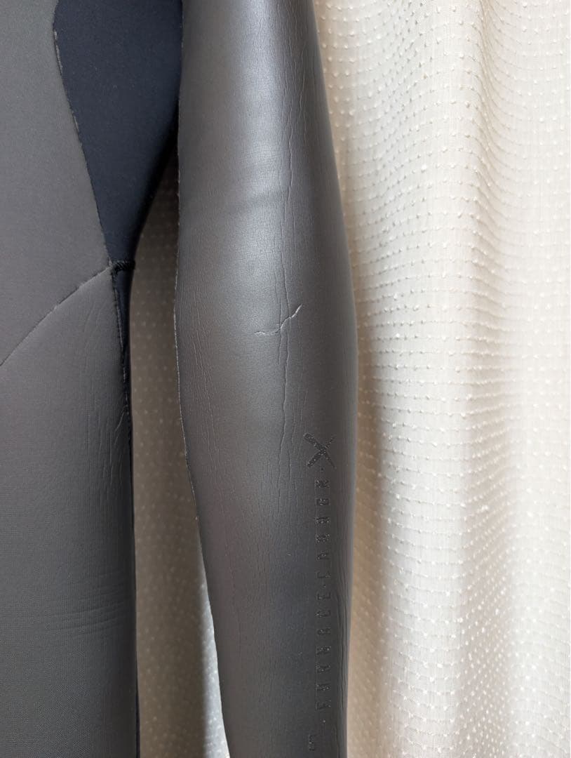 BILABONG(ビラボン)5×3mm セミドライト メンズMLサイズ 美品