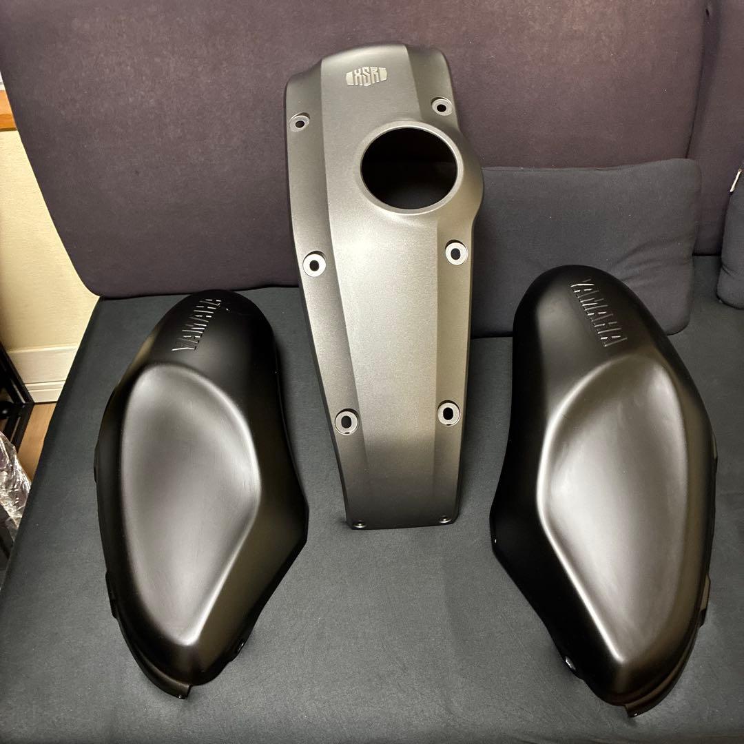 XSR900(RN56J)タンクカウル