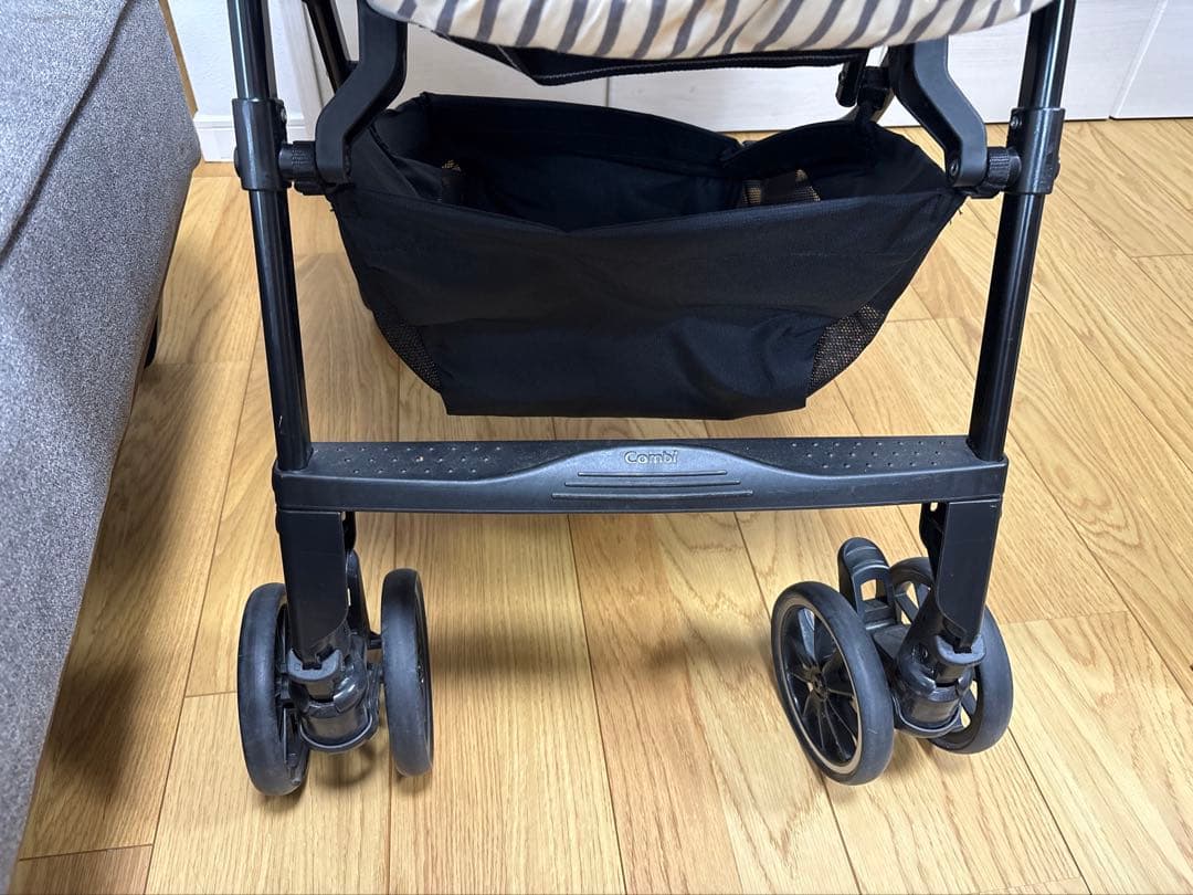 Combi コンビ　メチャカル　ハンディ オート4キャス ミッキーネイビー　限定