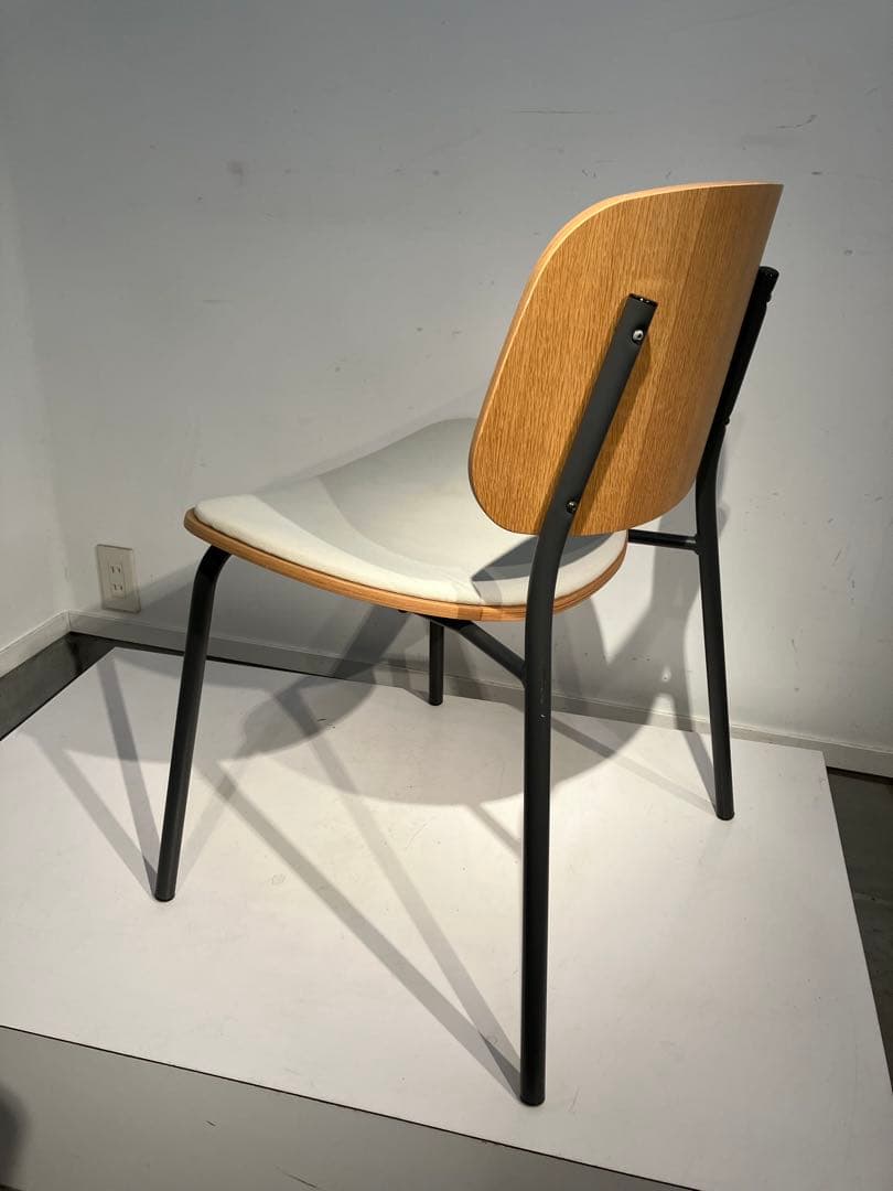 イノベーター エクタ チェア innovator Akta、北欧、アクタス