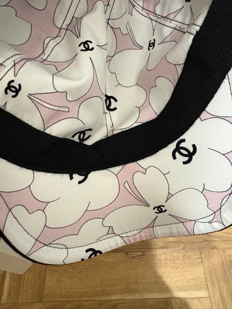 CHANEL 黒 ベースボールキャップ