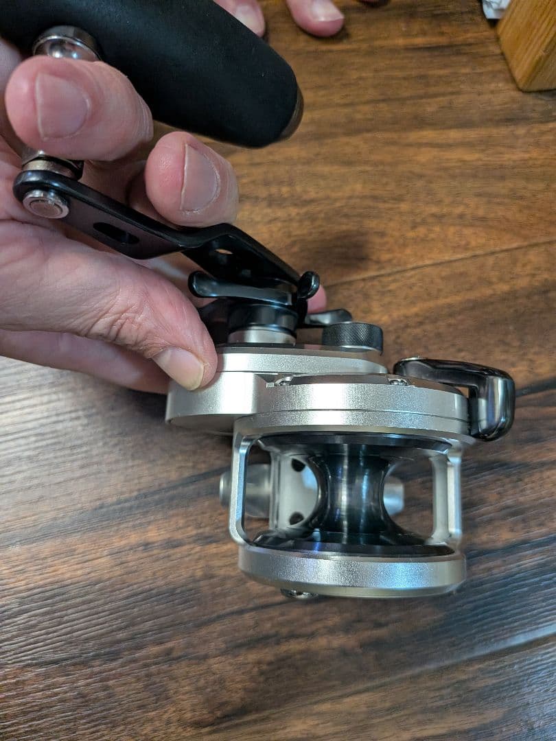 リール SHIMANO 2000NRPG
