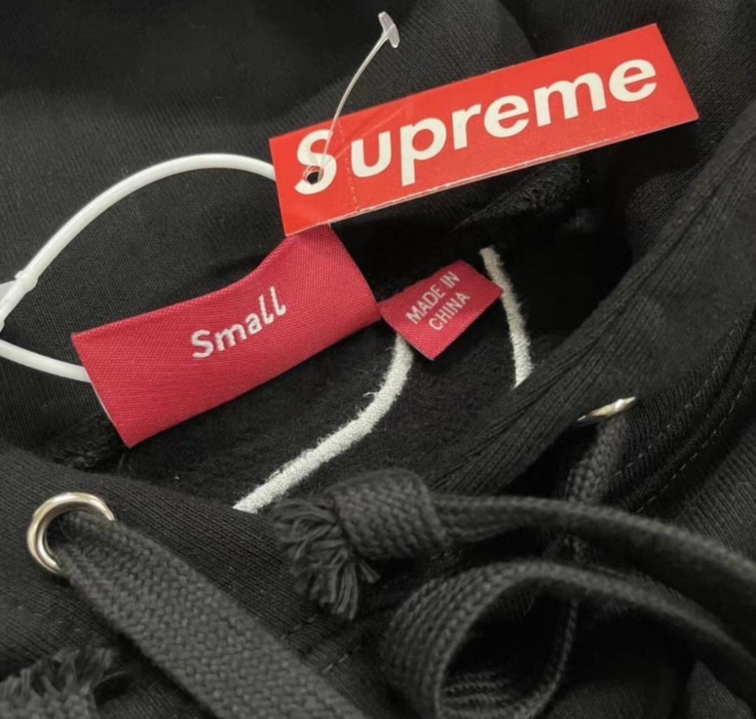 Supreme スウェットパーカー ブラック バックロゴ サテンアップリケ