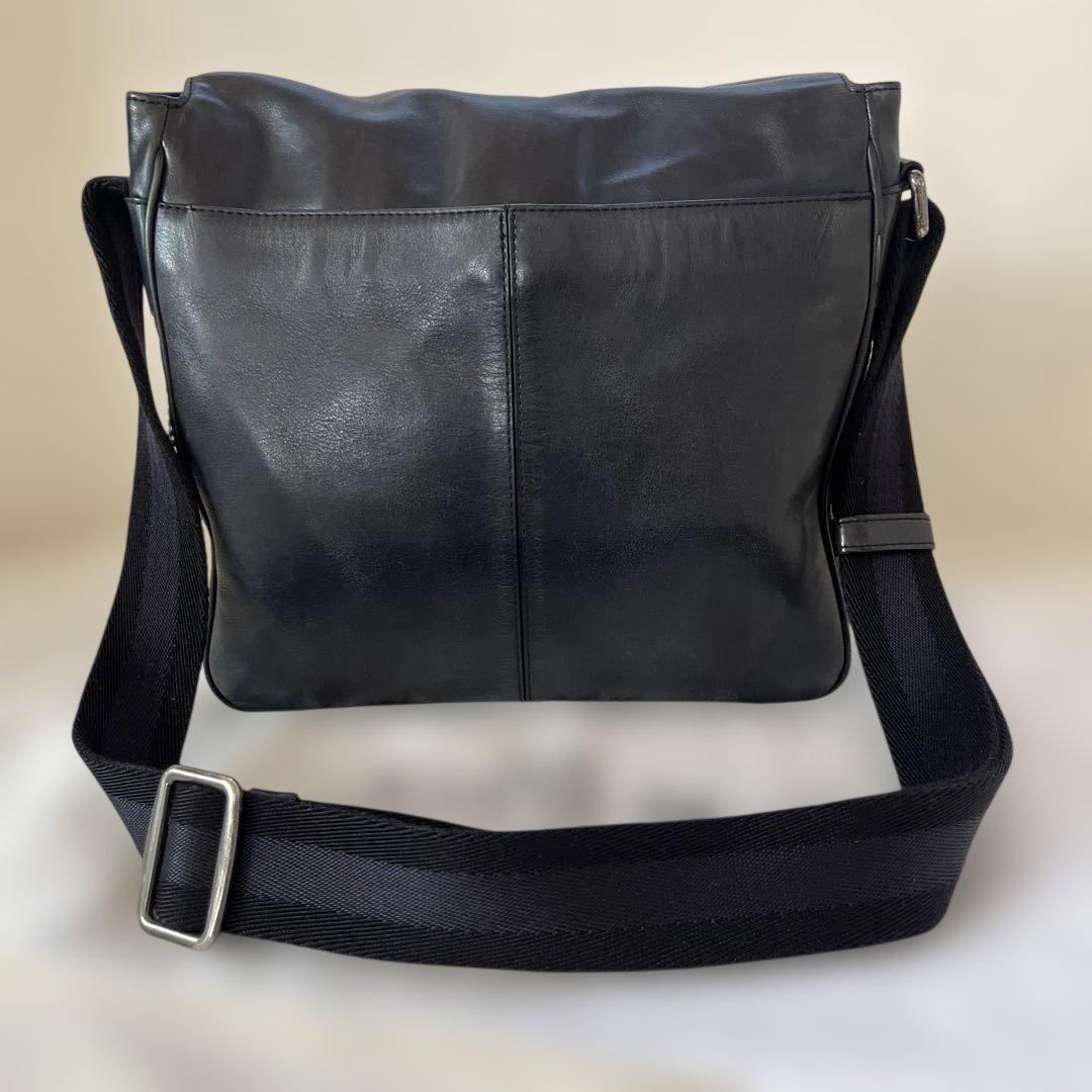 coachコーチ メッセンジャーバッグ ロゴ型押し 斜め掛け レザー