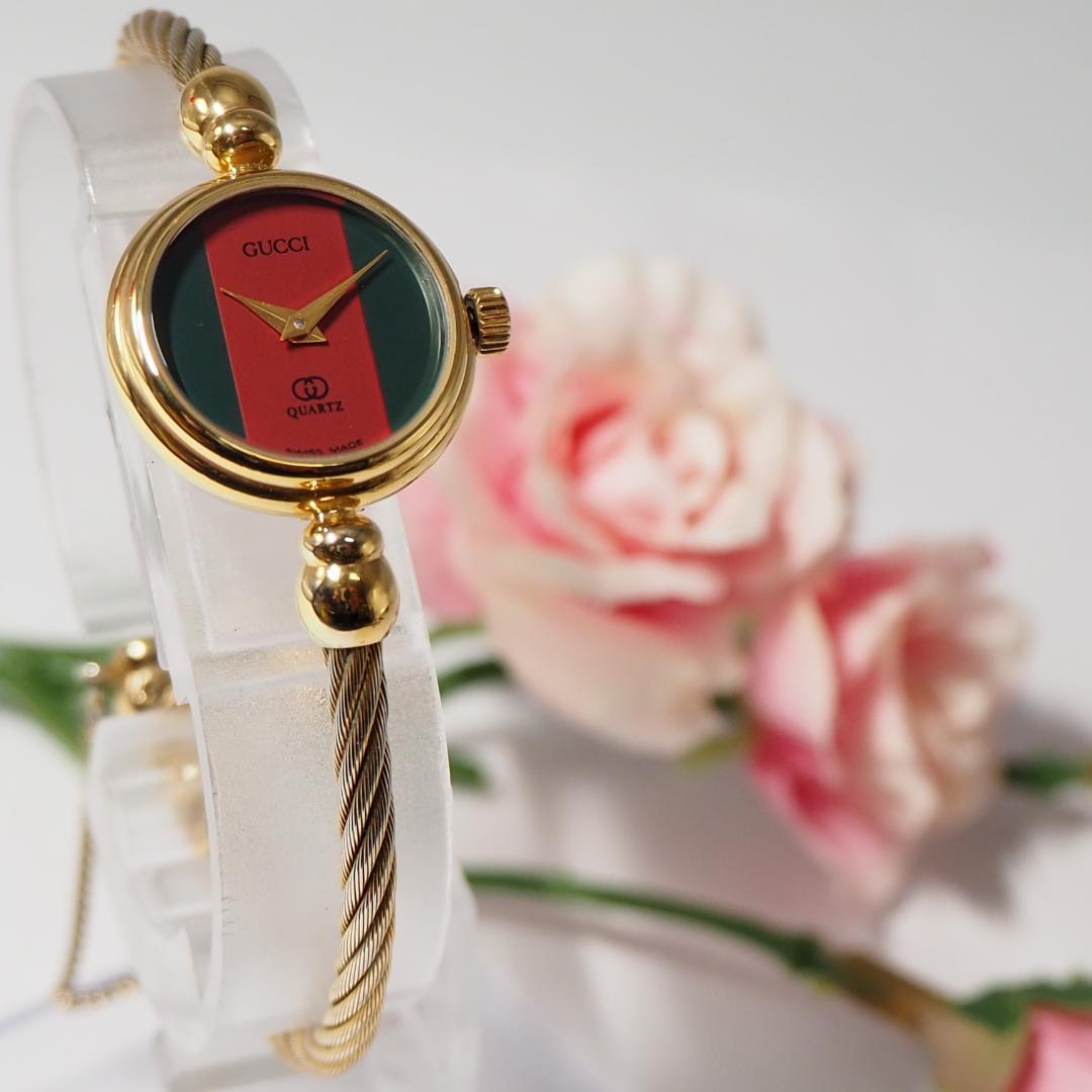 美品 グッチ GUCCI ワイヤー バングルウォッチ シェリー 腕時計 F745