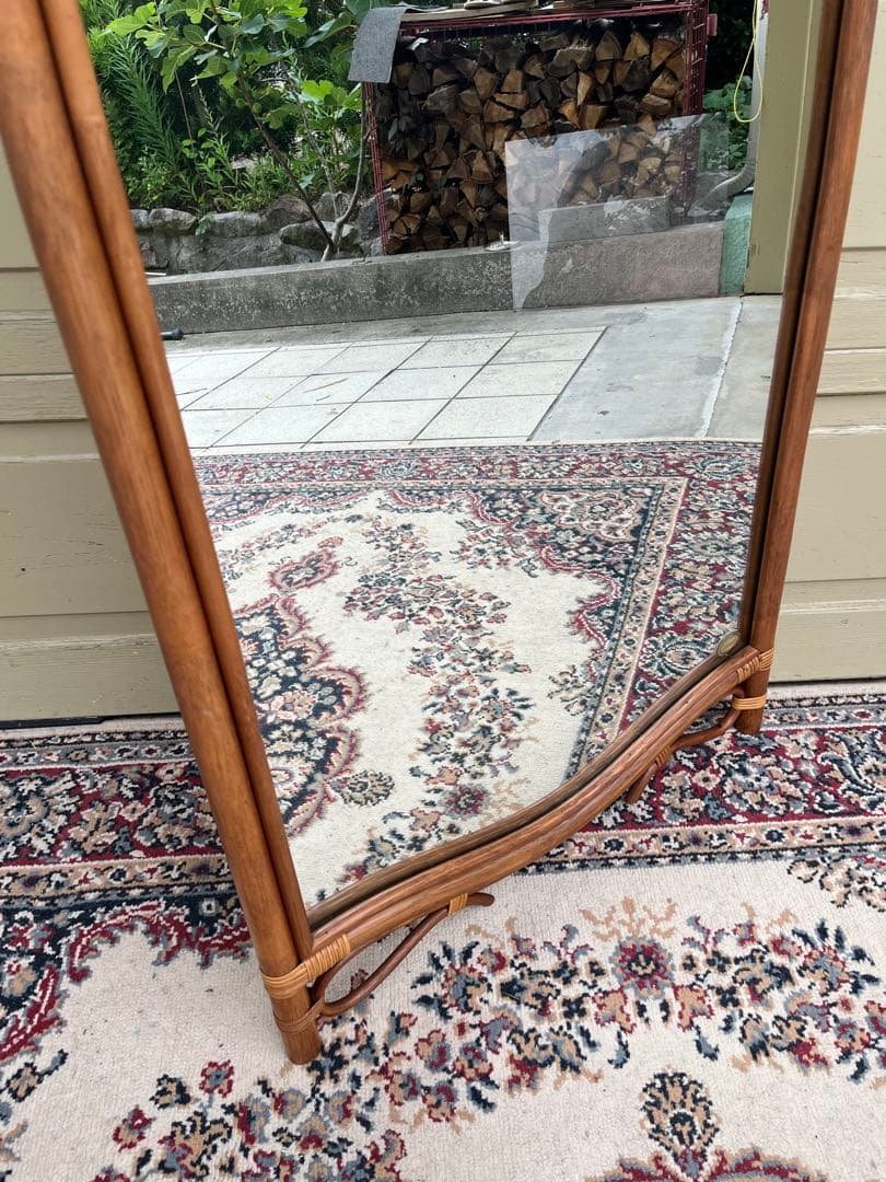 木製スタンドミラー 大きめ 曲線デザイン