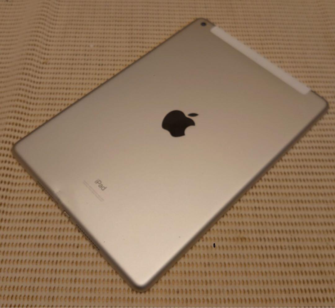 完動品SIMフリー液晶無傷iPad第8世代(A2429)本体32GB JQ1KN