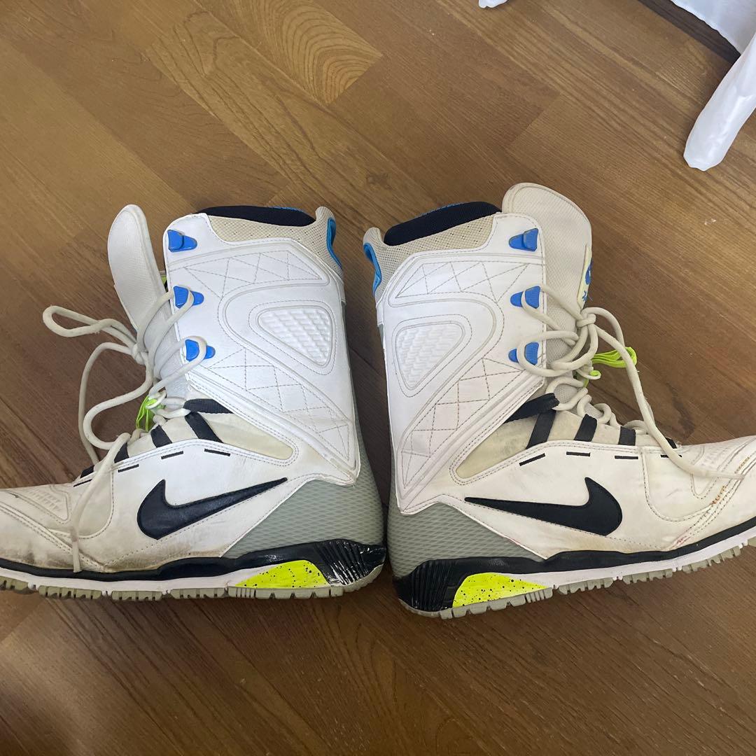 NIKE SB ズーム怪獣　スノーボードブーツ