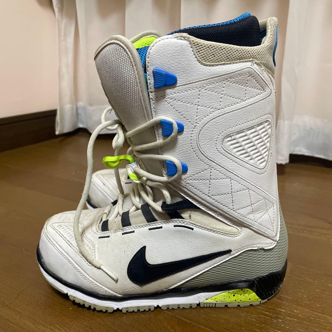 NIKE SB ズーム怪獣　スノーボードブーツ