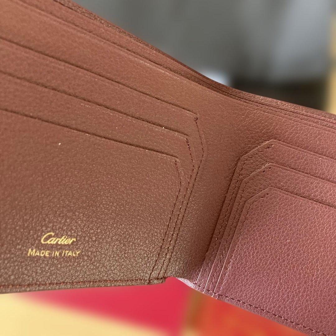 Cartier バーガンディ レザー 二つ折り財布　ボルドー　カルティエ