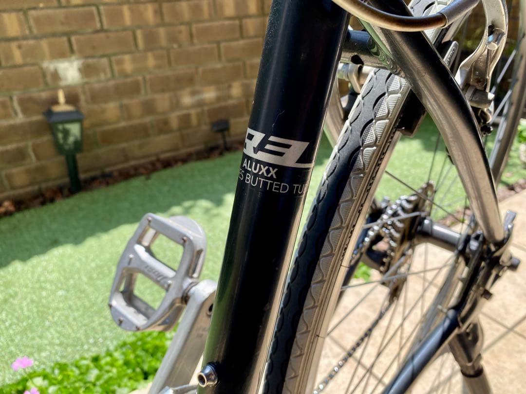 Giant Glide R3 クロスバイク　【引取り限定】