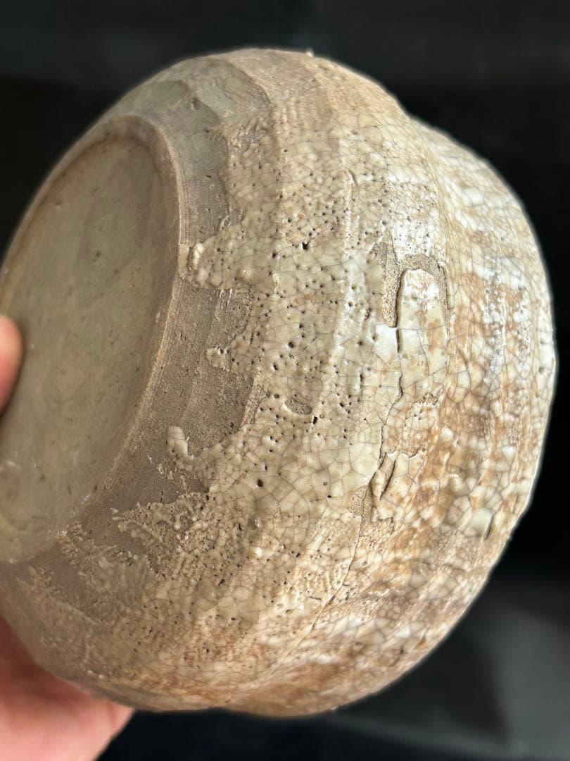 美しい古美術◾️蔵から、かなり雰囲気のある年代物の茶道具の陶器が出て来ました。