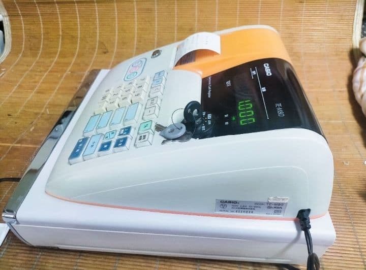 カシオレジスター　TE-M80　中古品　人気機種感熱紙　送料無料　001121