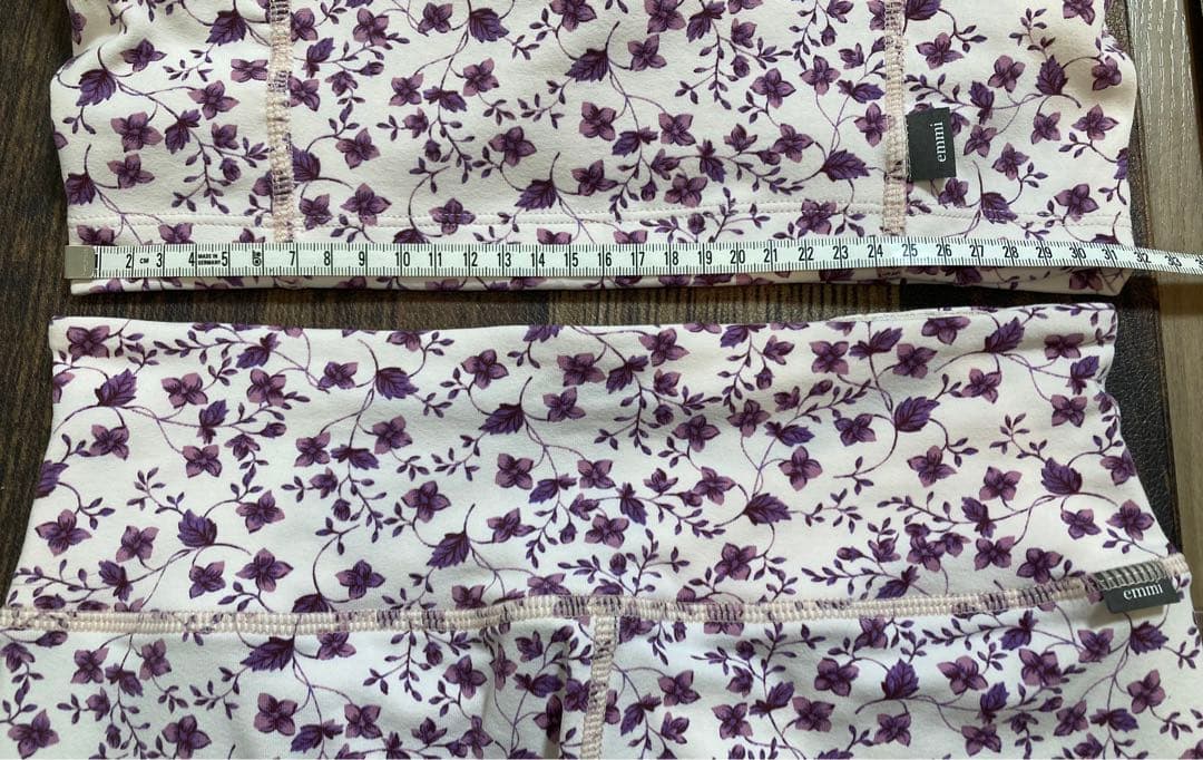 お取置き★極美　emmi エミヨガ　ヨガウェア　小花柄薄ピンク　M