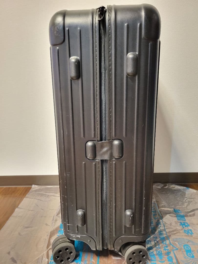 RIMOWA EssentialチェックインM　値下げ予定無し