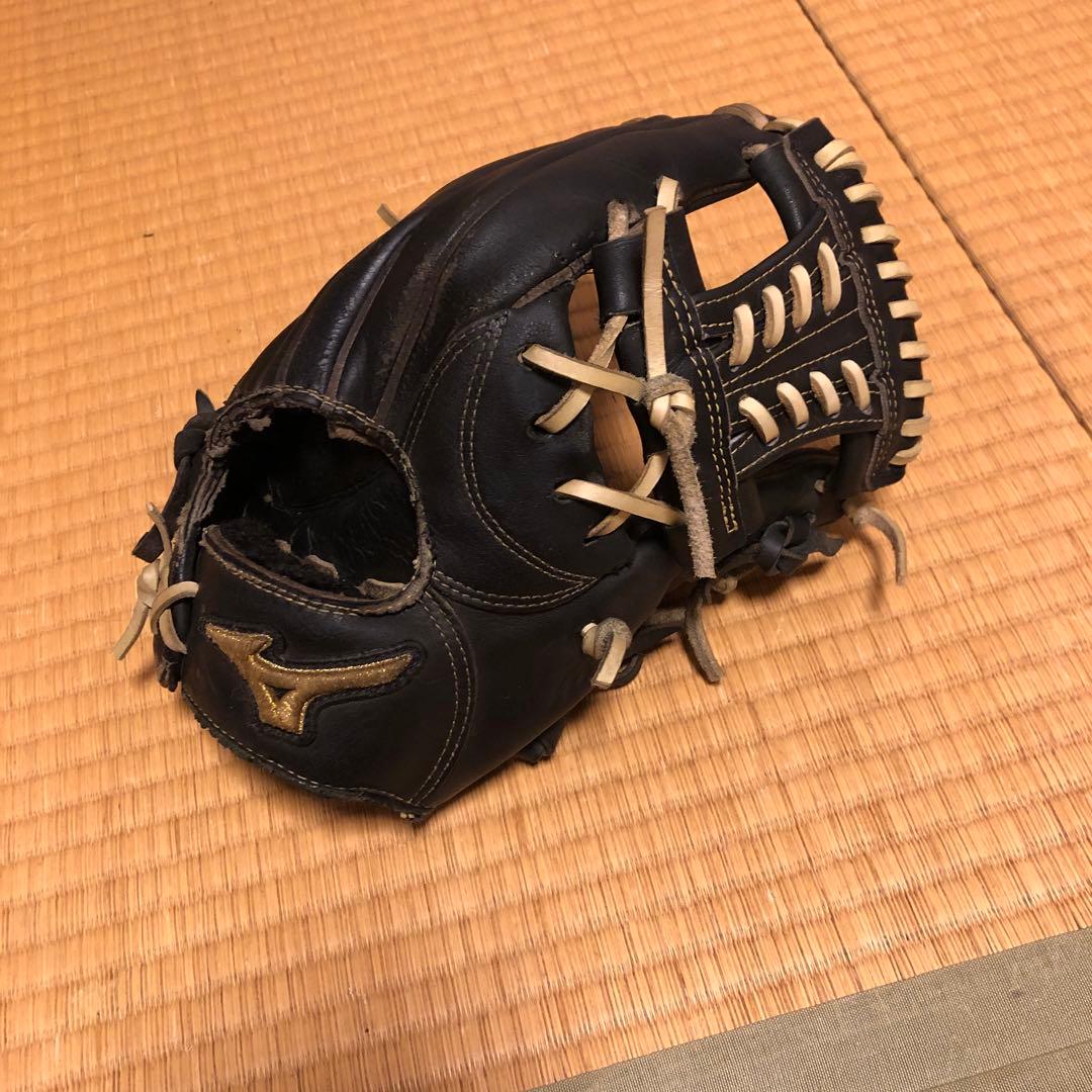り*う様 ミズノプロ硬式内野手用グローブ　紐交換済み