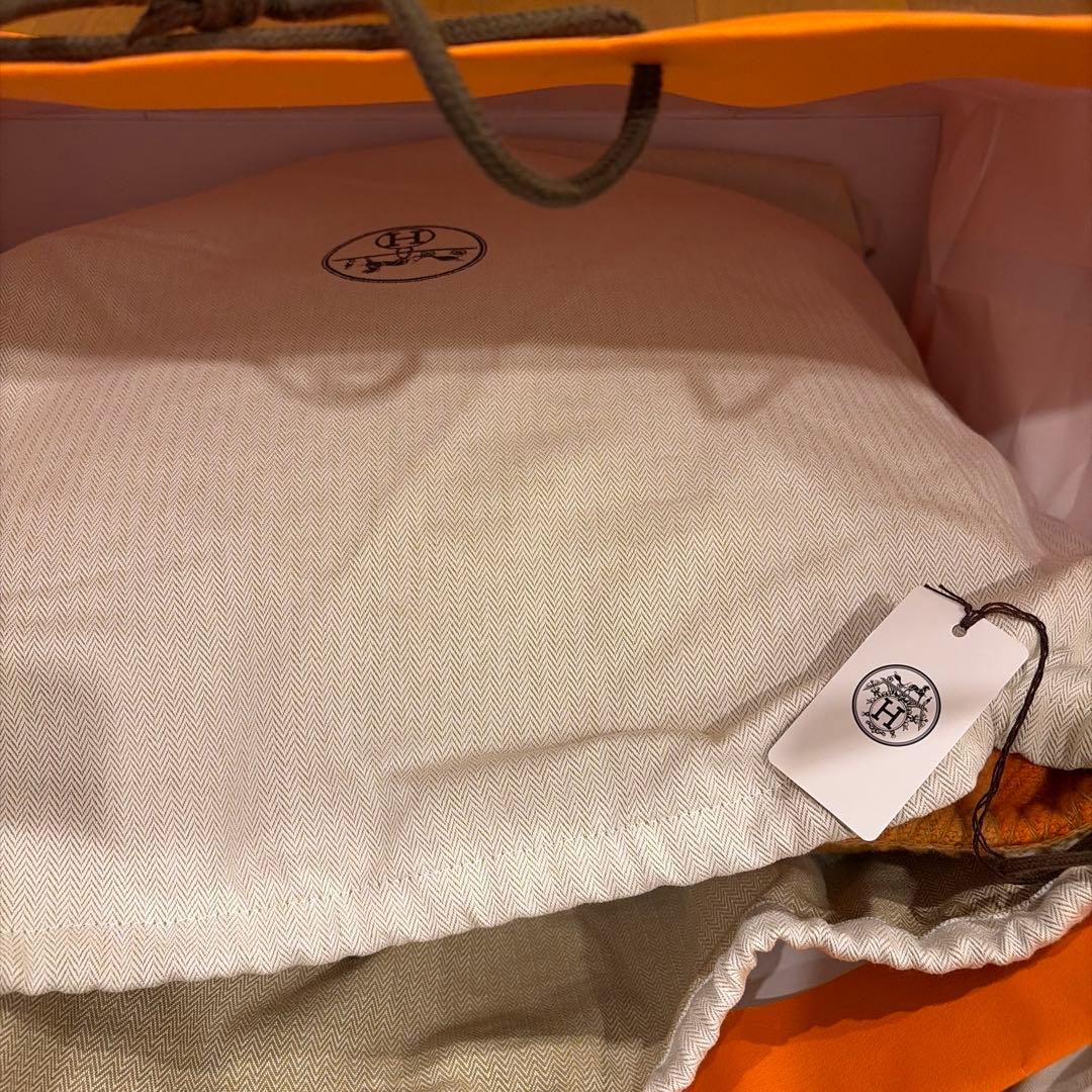 Hermès オレンジチェッククッション